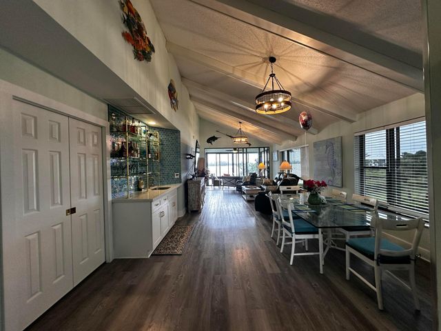 6142 SE Landing Way 16, Stuart, FL 34997