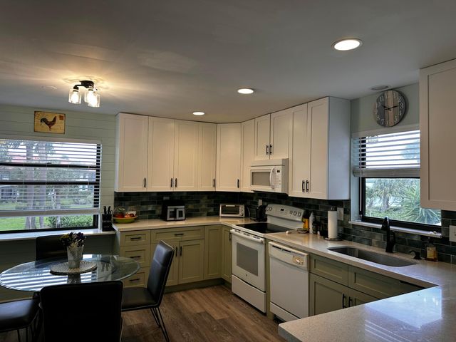 6142 SE Landing Way 16, Stuart, FL 34997