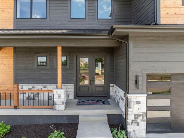 12403 W 183rd Terrace, Overland Park, KS 66013