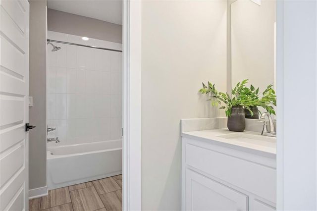 12403 W 183rd Terrace, Overland Park, KS 66013