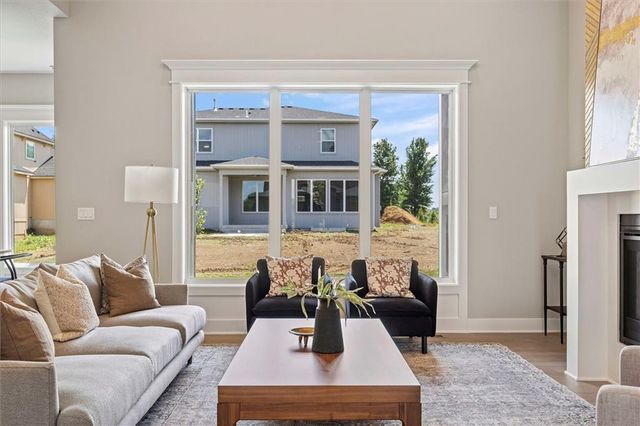 12403 W 183rd Terrace, Overland Park, KS 66013