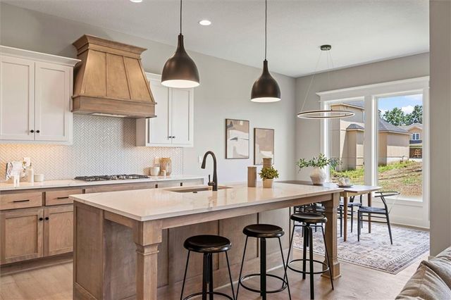 12403 W 183rd Terrace, Overland Park, KS 66013