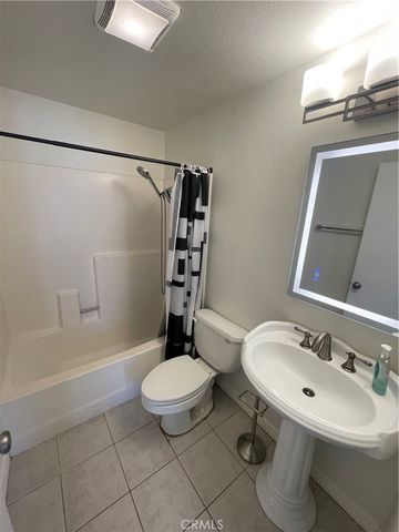 50 Woodleaf, Irvine, CA 92614