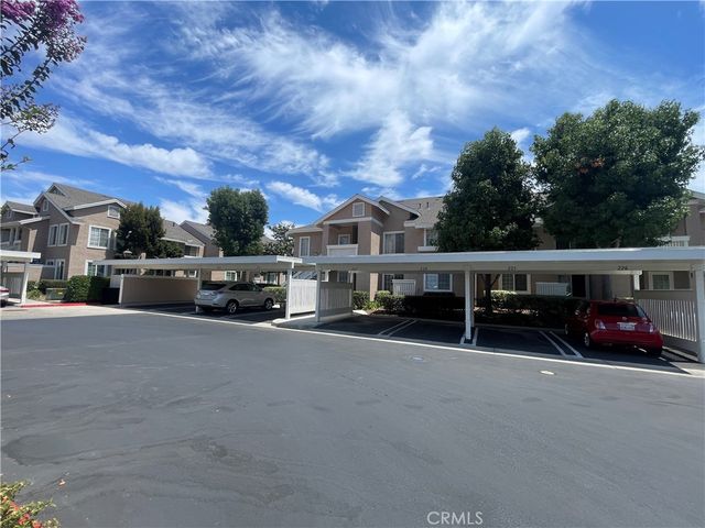 50 Woodleaf, Irvine, CA 92614