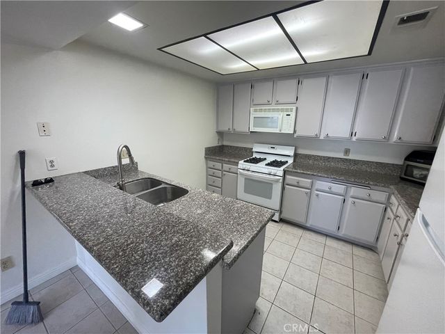 50 Woodleaf, Irvine, CA 92614