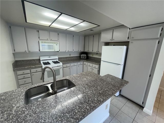 50 Woodleaf, Irvine, CA 92614