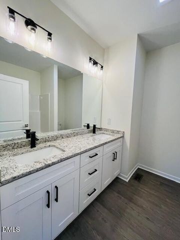 1707 Glenn Street, Burlington, NC 27217