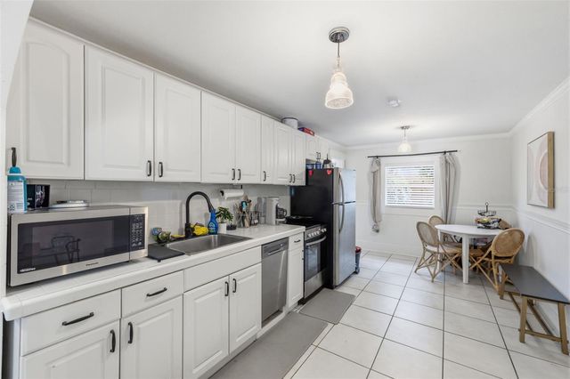 236 W NORTH STREET, Tampa, FL 33604