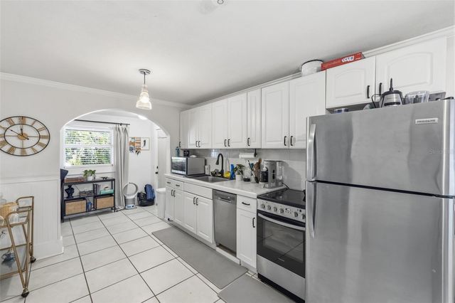 236 W NORTH STREET, Tampa, FL 33604