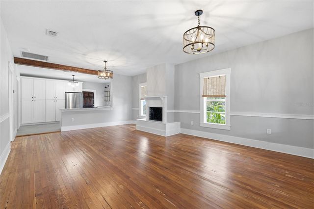 236 W NORTH STREET, Tampa, FL 33604