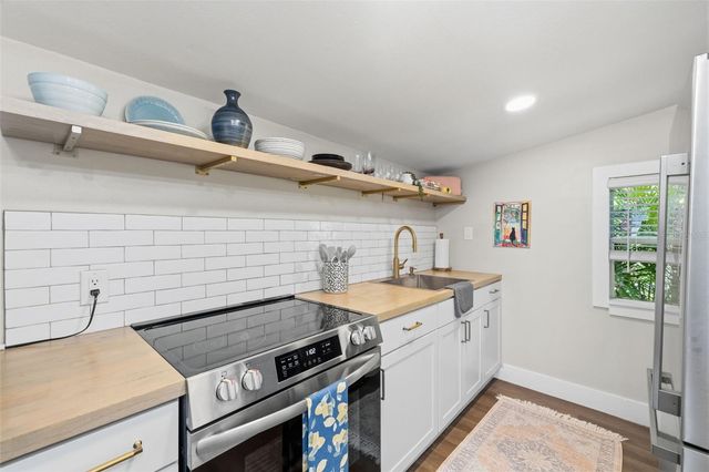 236 W NORTH STREET, Tampa, FL 33604
