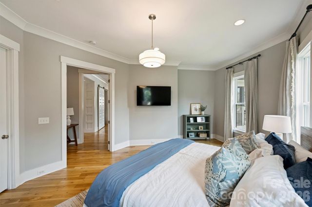215 Hartford Avenue, Charlotte, NC 28209