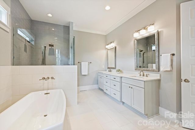 215 Hartford Avenue, Charlotte, NC 28209
