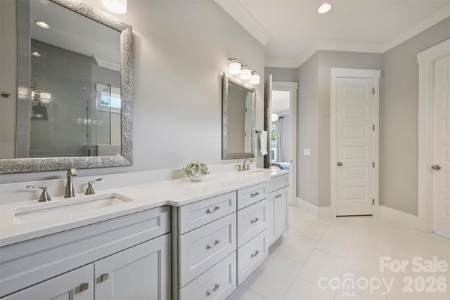 215 Hartford Avenue, Charlotte, NC 28209