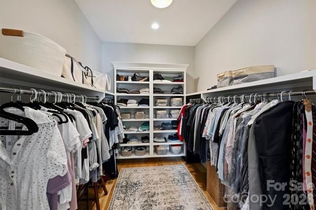 215 Hartford Avenue, Charlotte, NC 28209
