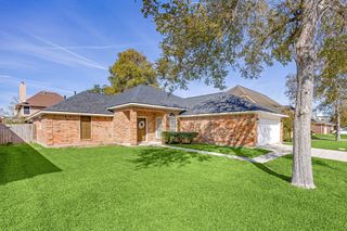 4754 Widerop Lane, Friendswood, TX 77546