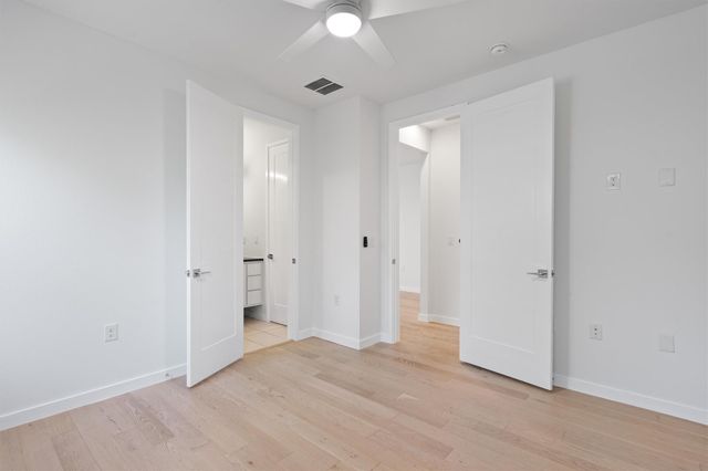 1107 Taulbee LN B, Austin, TX 78757