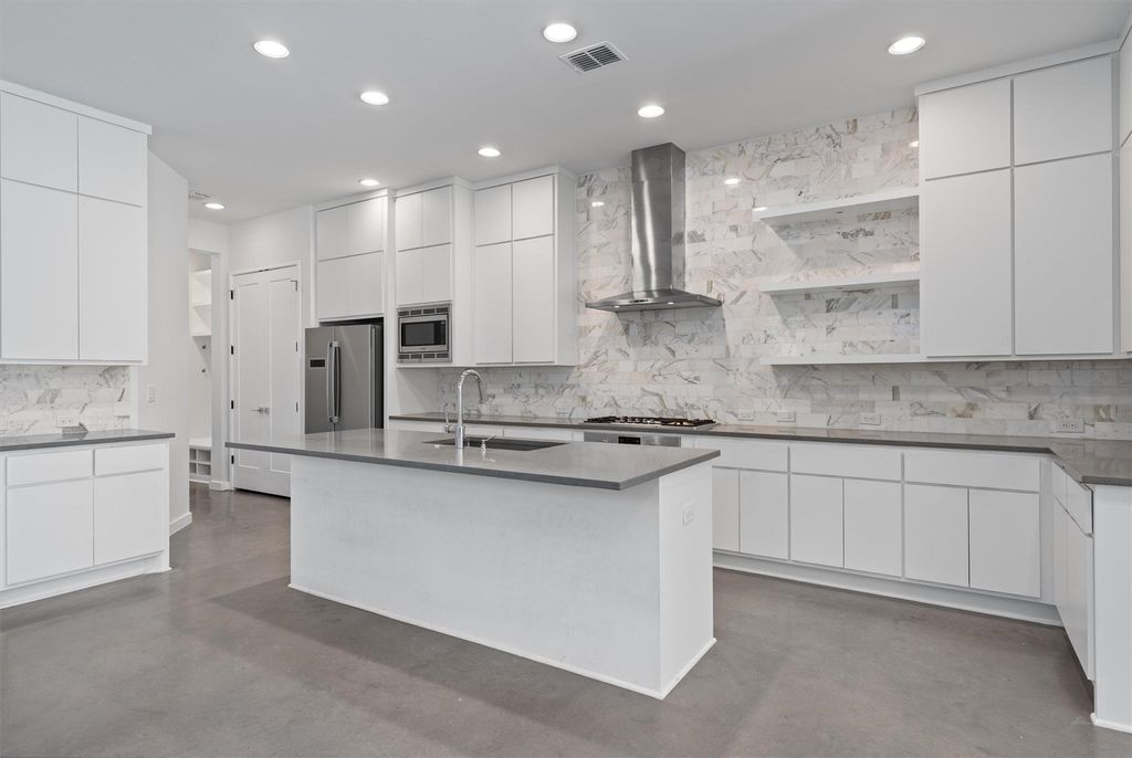 1107 Taulbee LN B, Austin, TX 78757