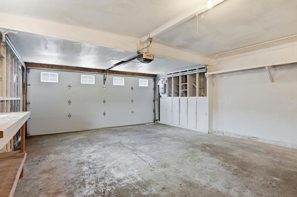 Image 39 of property listing at Address unavailable.