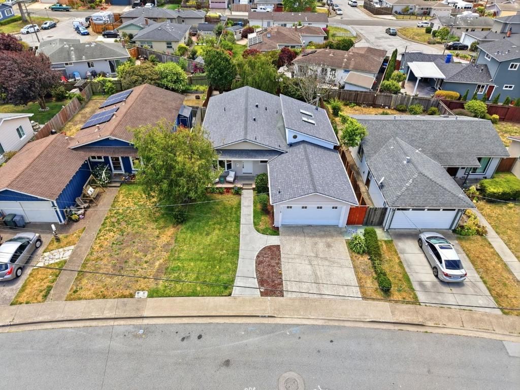 Image 49 of property listing at Address unavailable.