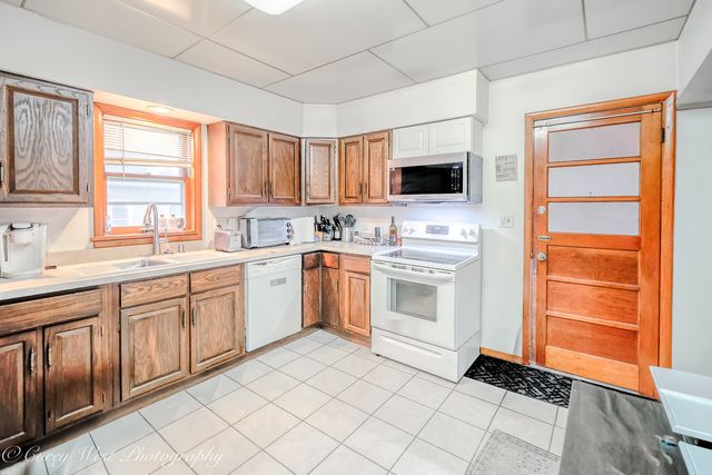 131 S 7th Street, Dekalb, IL 60115
