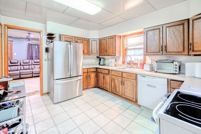 131 S 7th Street, Dekalb, IL 60115