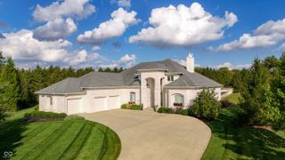 995 Westlake Hills Drive, Columbus, IN 47201