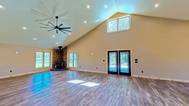 W13508 CYPRESS AVENUE, Coloma, WI 54930