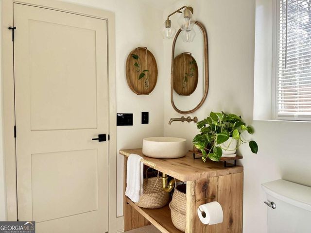 1044 N Carter Road, Decatur, GA 30030