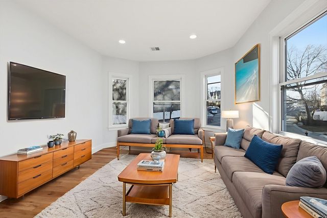 438 Talbot Ave 2, Boston, MA 02124