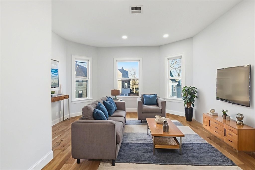 438 Talbot Ave 2, Boston, MA 02124