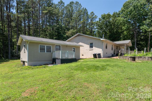 2800 Coxe Road, Tryon, NC 28782