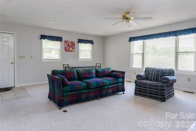 2800 Coxe Road, Tryon, NC 28782