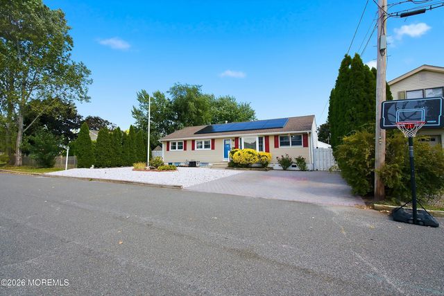 213 Lorraine Place, Brick, NJ 08724