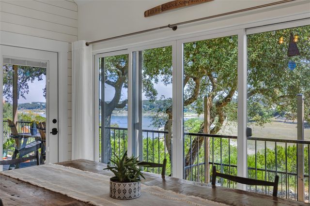 1799 Lakeside DR W, Canyon Lake, TX 78133