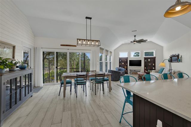 1799 Lakeside DR W, Canyon Lake, TX 78133