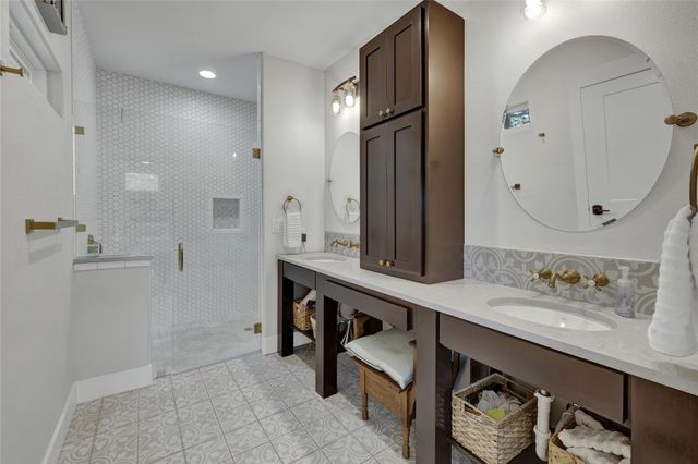 1799 Lakeside DR W, Canyon Lake, TX 78133