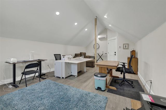 1799 Lakeside DR W, Canyon Lake, TX 78133