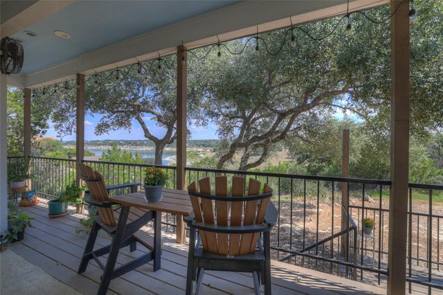 1799 Lakeside DR W, Canyon Lake, TX 78133