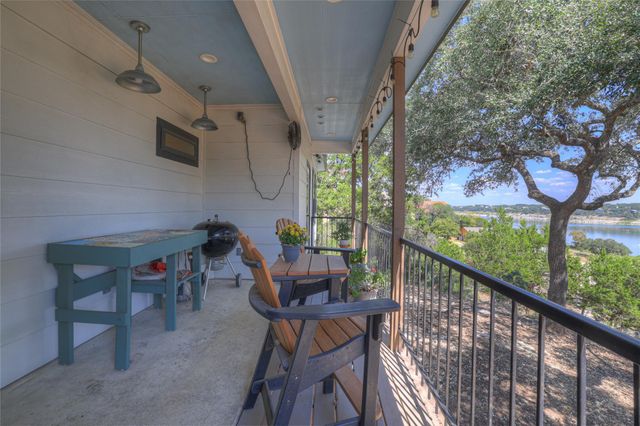 1799 Lakeside DR W, Canyon Lake, TX 78133