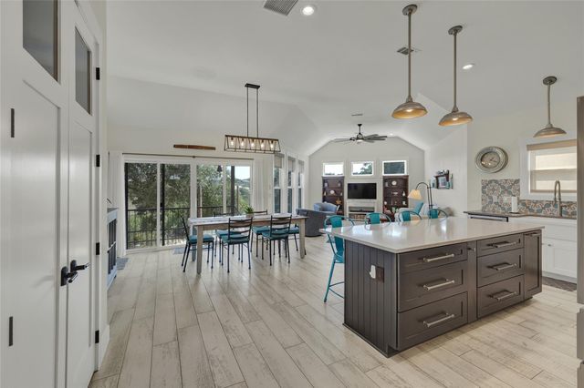 1799 Lakeside DR W, Canyon Lake, TX 78133