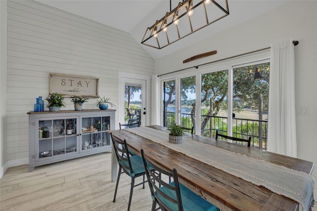 1799 Lakeside DR W, Canyon Lake, TX 78133