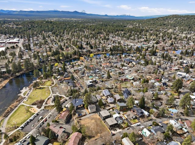 26 NW Shasta Place, Bend, OR 97703