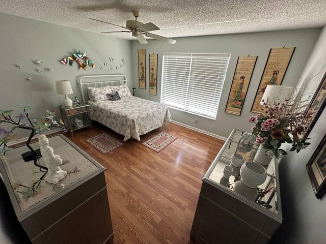 3395 Jog Park Drive, Greenacres, FL 33467