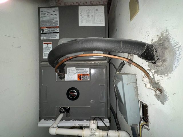 3395 Jog Park Drive, Greenacres, FL 33467