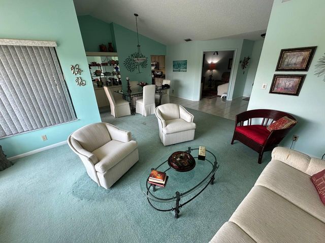 3395 Jog Park Drive, Greenacres, FL 33467