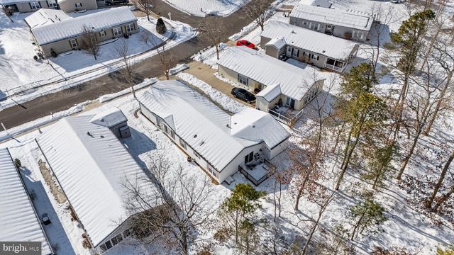 84 KNOLLWOOD DRIVE, Mays Landing, NJ 08330