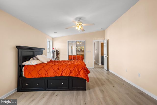 84 KNOLLWOOD DRIVE, Mays Landing, NJ 08330