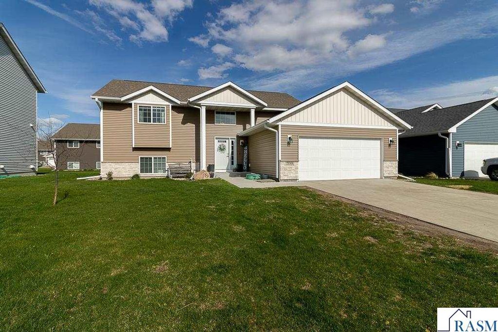 709 Mulligan Street, Mankato, MN 56001