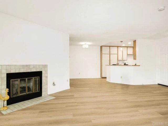 7263 Camino Degrazia 31, San Diego, CA 92111